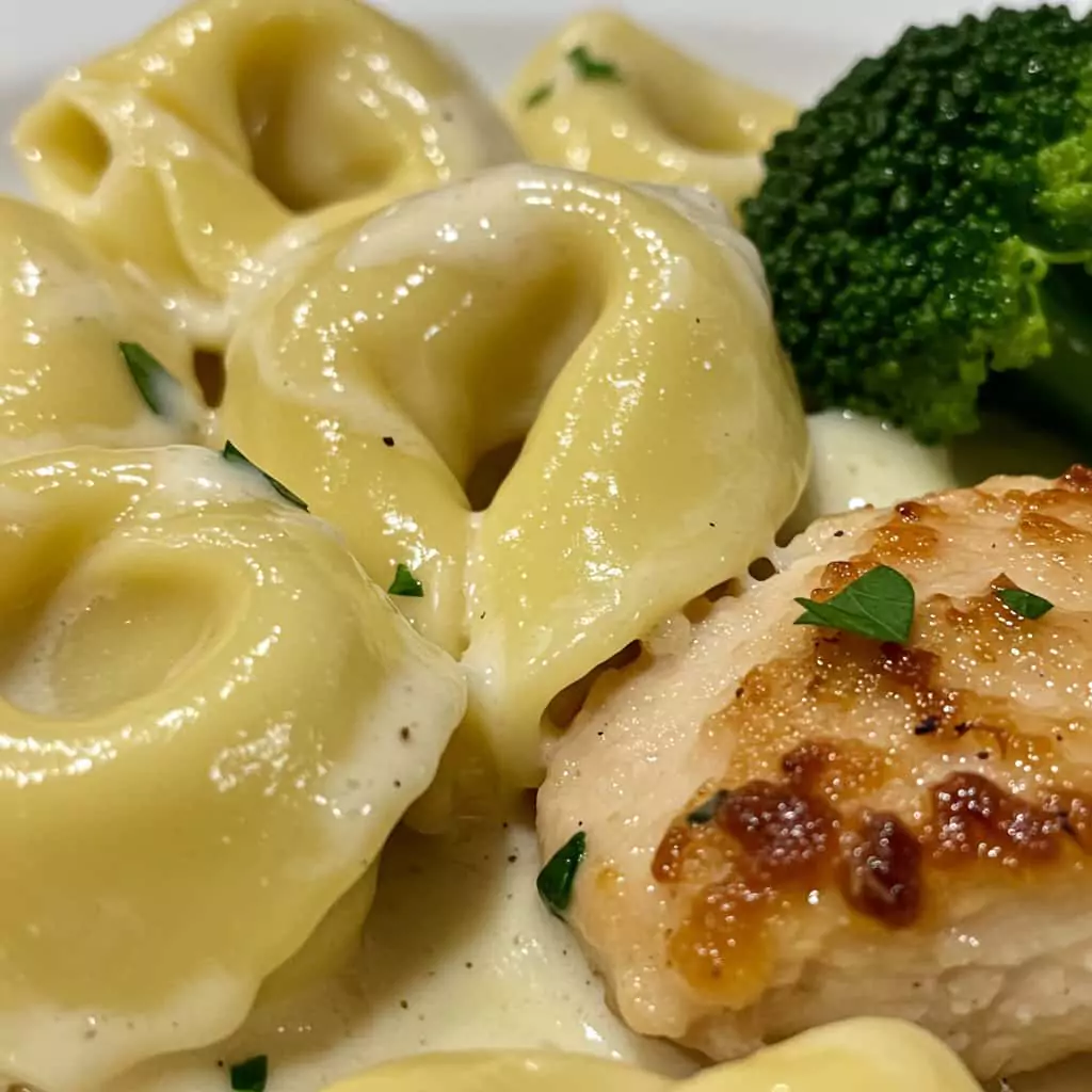 Chicken Broccoli Tortellini