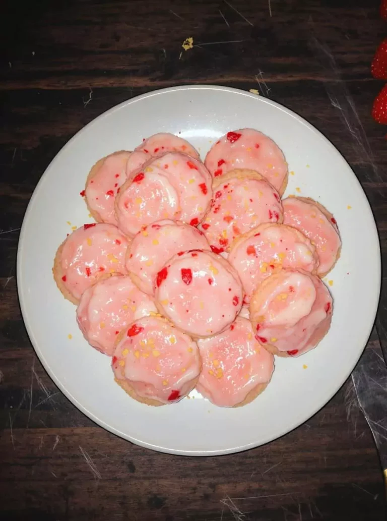 Strawberry Lemonade Cookies