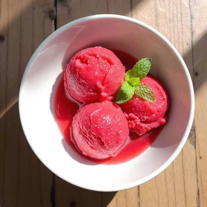 Homemade Strawberry Sorbet
