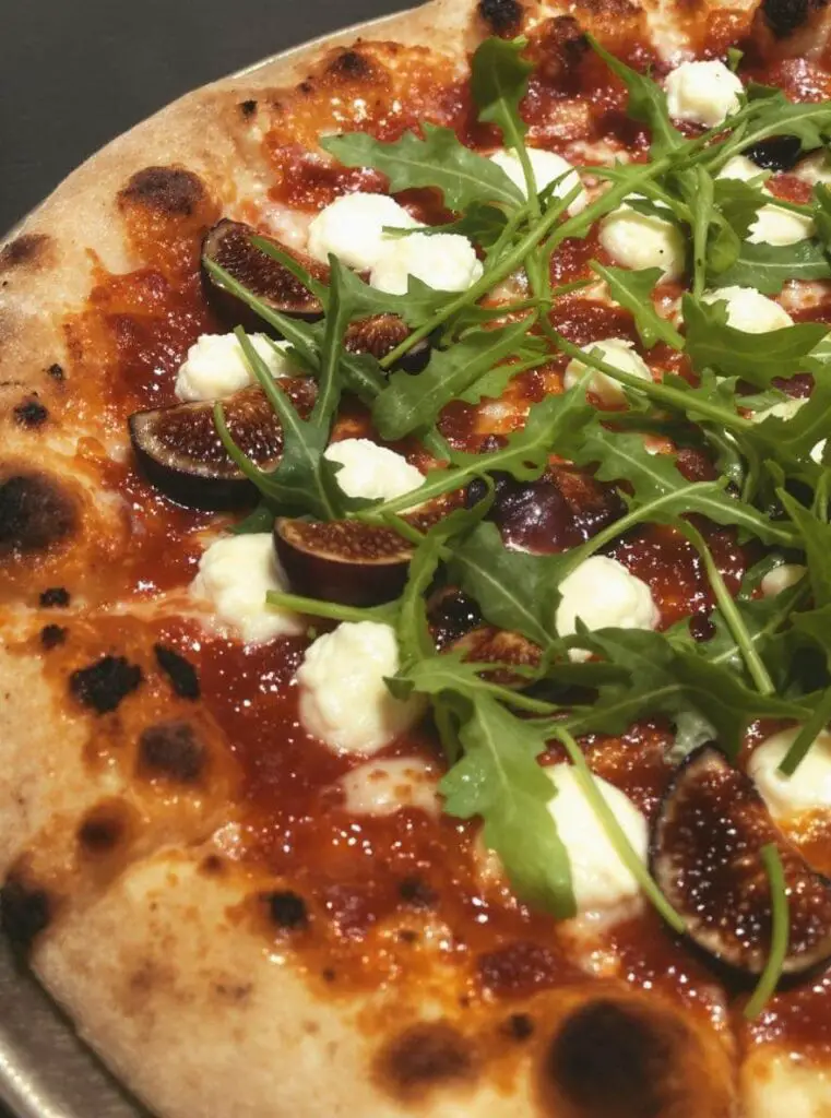 grilled fig and goat cheese pizza