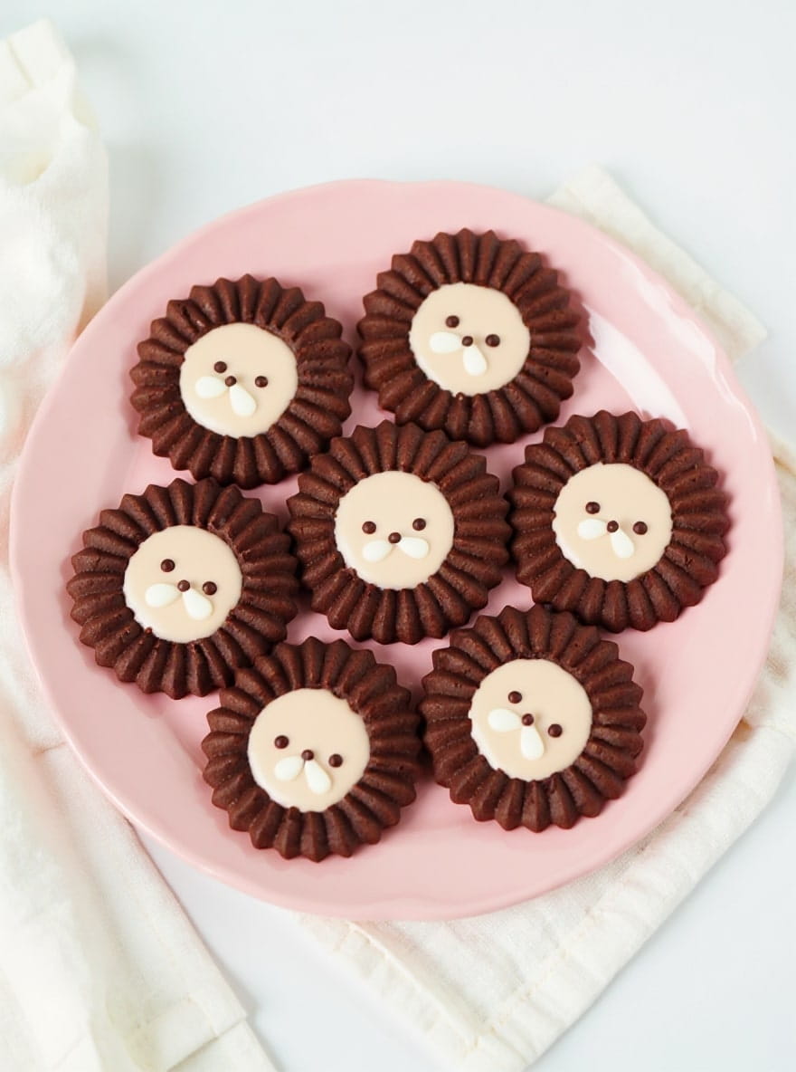 Chocolate Lion Cookies