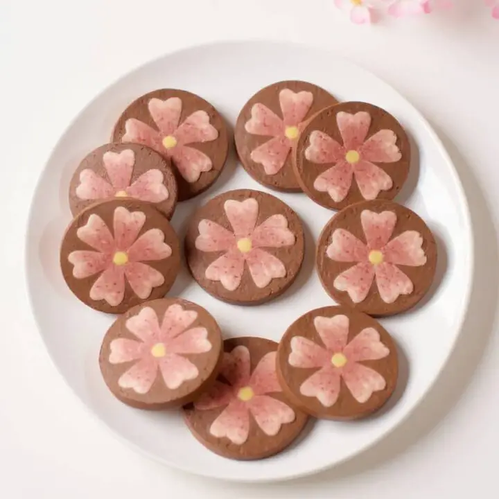 Gradient Sakura Petal Cookies