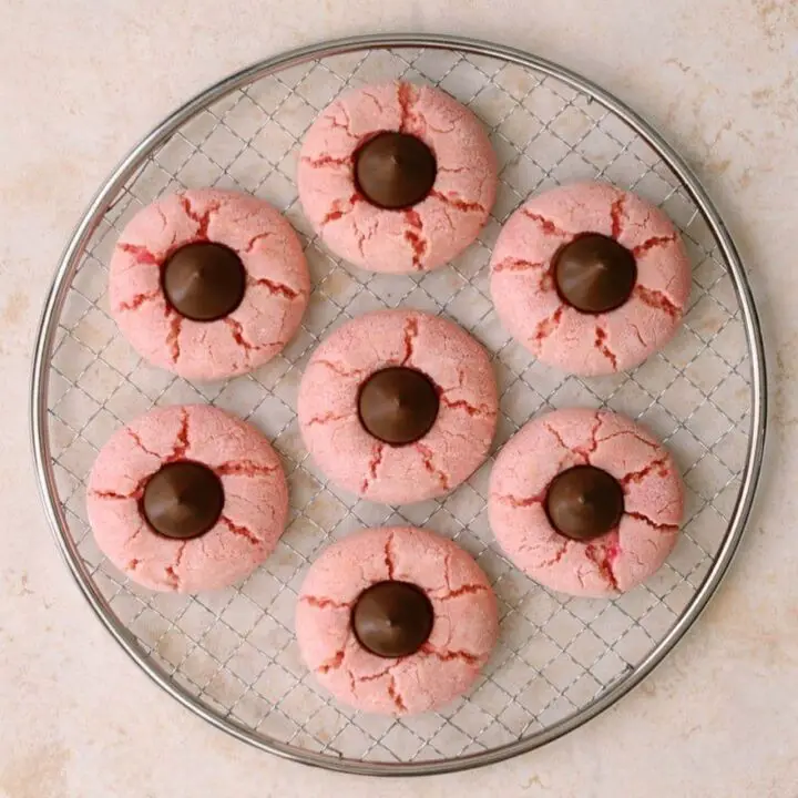 Strawberry Kiss Cookies