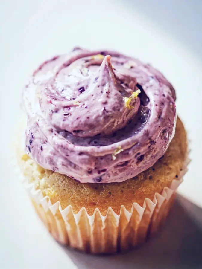 Blackberry Lemonade Cupcakes