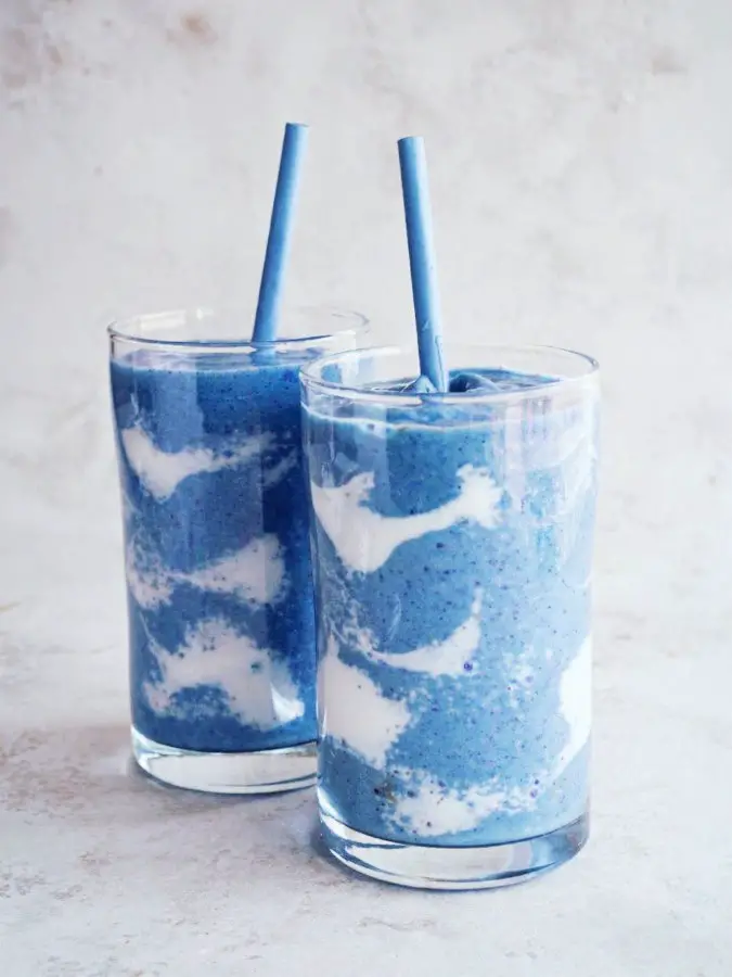 Blue Spirulina Smoothie