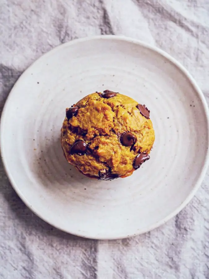 Healthy Pumpkin Chocolate Chip Muffins