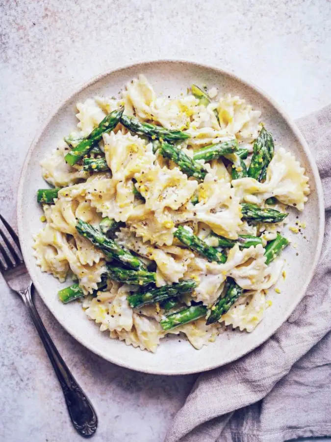 Lemon Asparagus Pasta