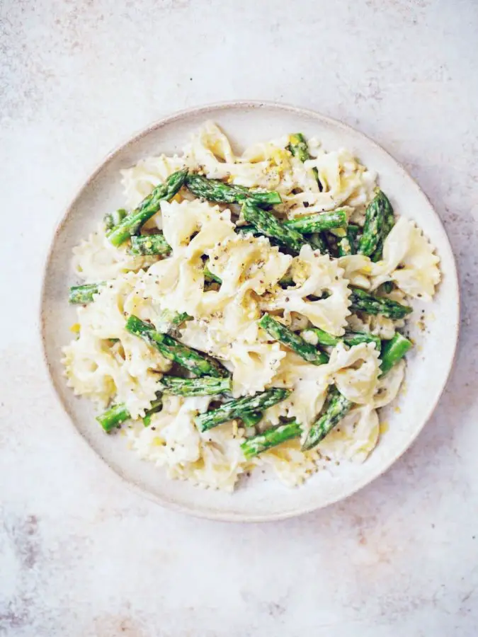 Lemon Asparagus Pasta