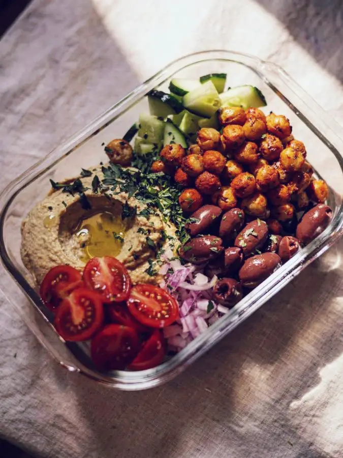 Meal prep hummus bowls